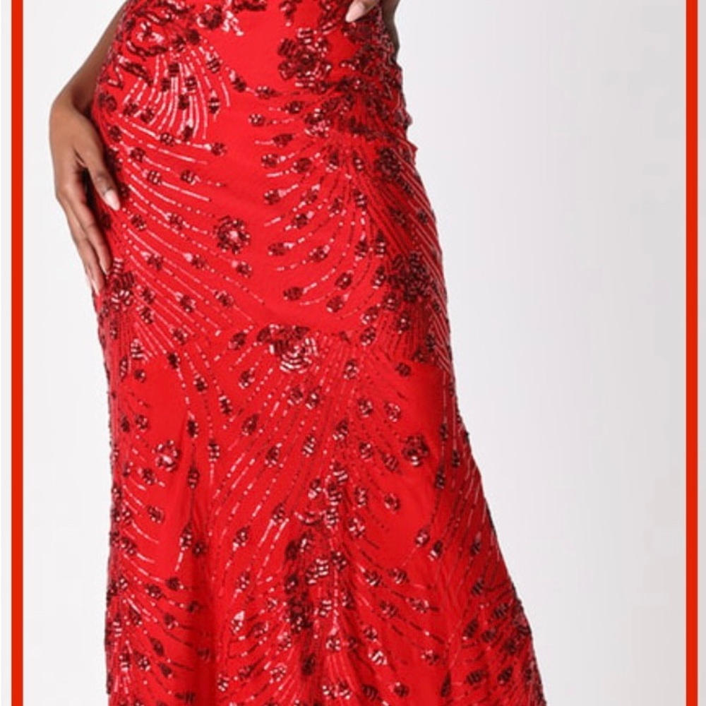Almost New - worn 3 hours! Lulus Photo Finish Maxi Dress